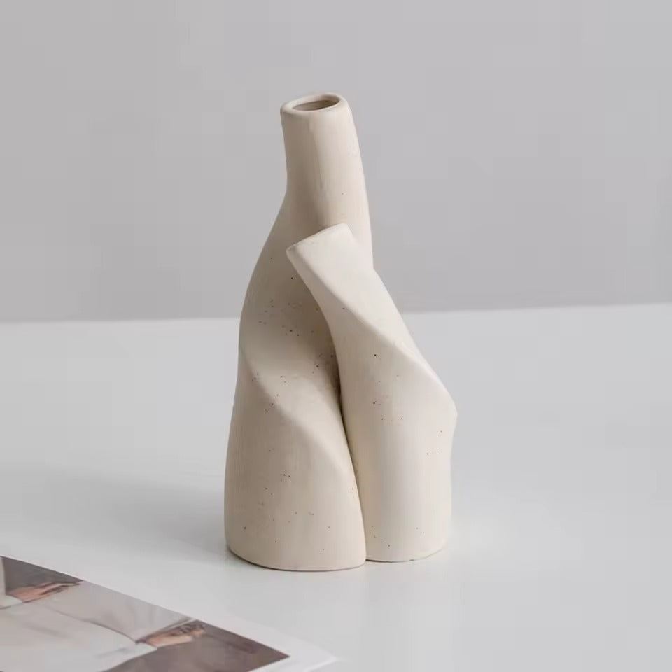 Formatwist – Vaso Decorativo Moderno con Design Scultoreo Astratto