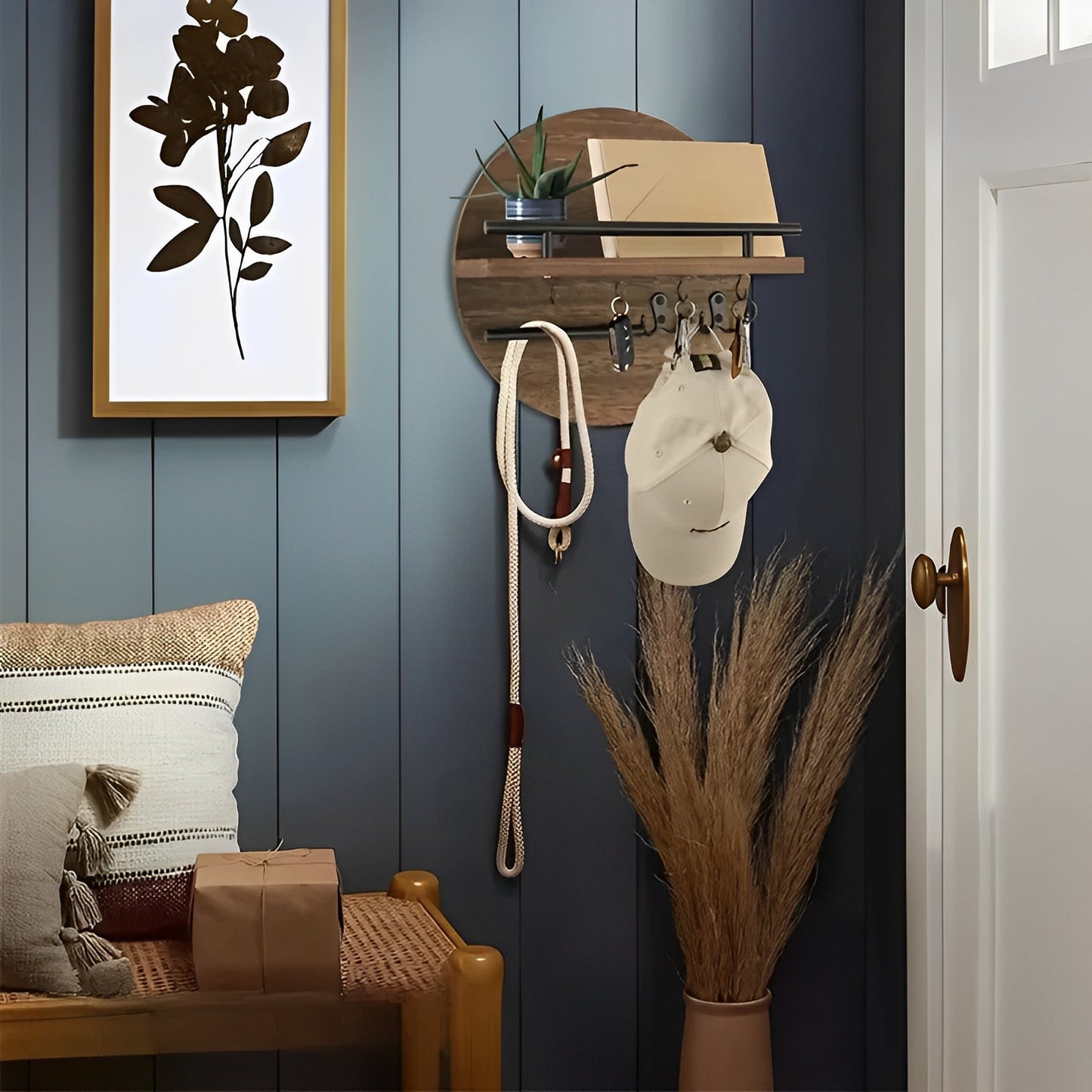 NordKey – Portachiavi da Parete in Stile Nordico con Ripiano e Ganci Multifunzione
