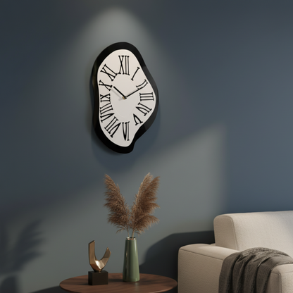 TimeTwist – Orologio da Parete Creativo con Numeri Romani in Stile Artistico Moderno