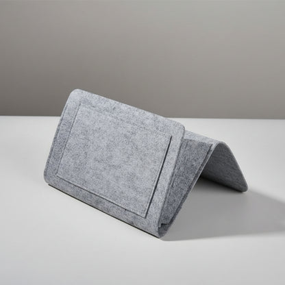 BedMate – Organizzatore da Letto Minimalista con Tasche Laterali Salvaspazio e Design Funzionale