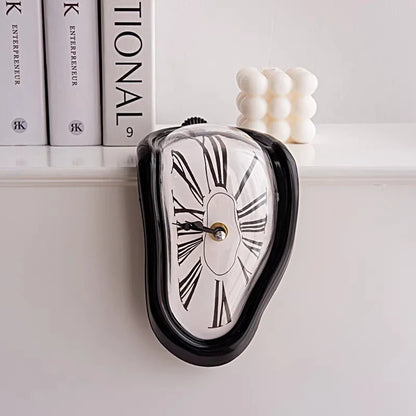 TimeMelt – Orologio da Parete Creativo in Stile Surrealista con Design a Goccia e Numeri Romani