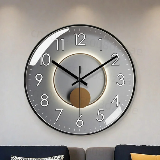 Orologio da parete AuraShape dal design artistico, vista frontale